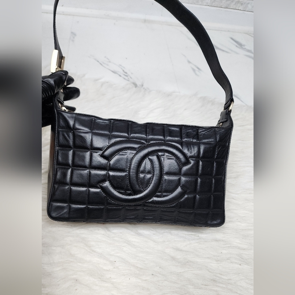 Chanel Black Chocolate Bar LeatherShoulder - Picture 7 of 14